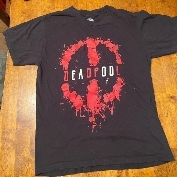 Marvel Deadpool tee shirt, black, size small - Picture 1 of 1